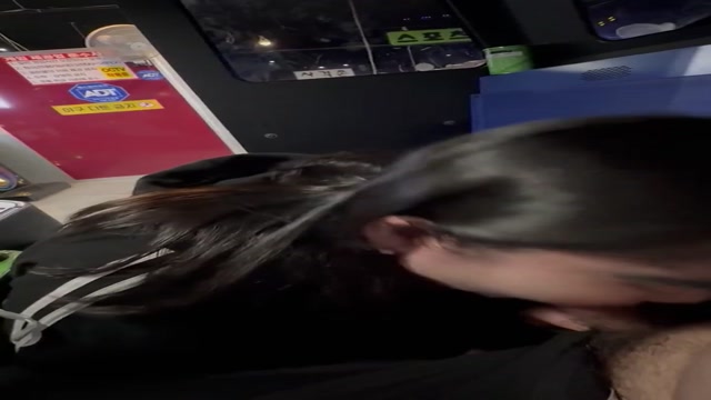 오락실에서 빨아주는 여친