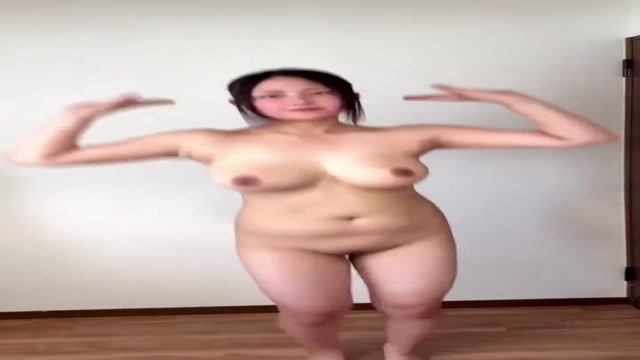 예쁜데 이런 영상을    (1)