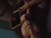 한국야동-잔뜩 취해서 쪼그려 앉아있는 헌팅녀 자지 물리기