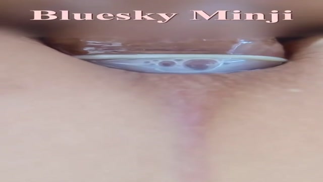 고속 도로 졸음쉼터에서 차문열고 아빠와 야외섹스